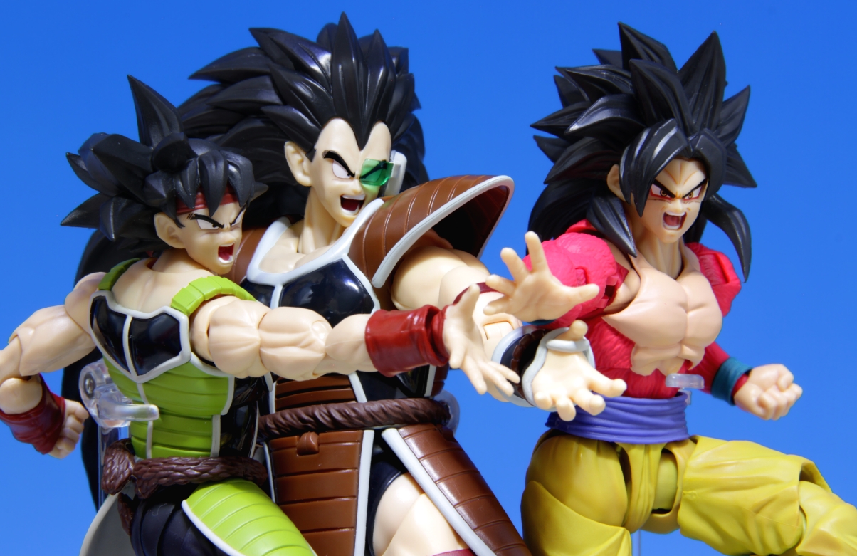 S.H.Figuarts フィギュアーツ ドラゴンボールGT スーパーサイヤ人4 ...